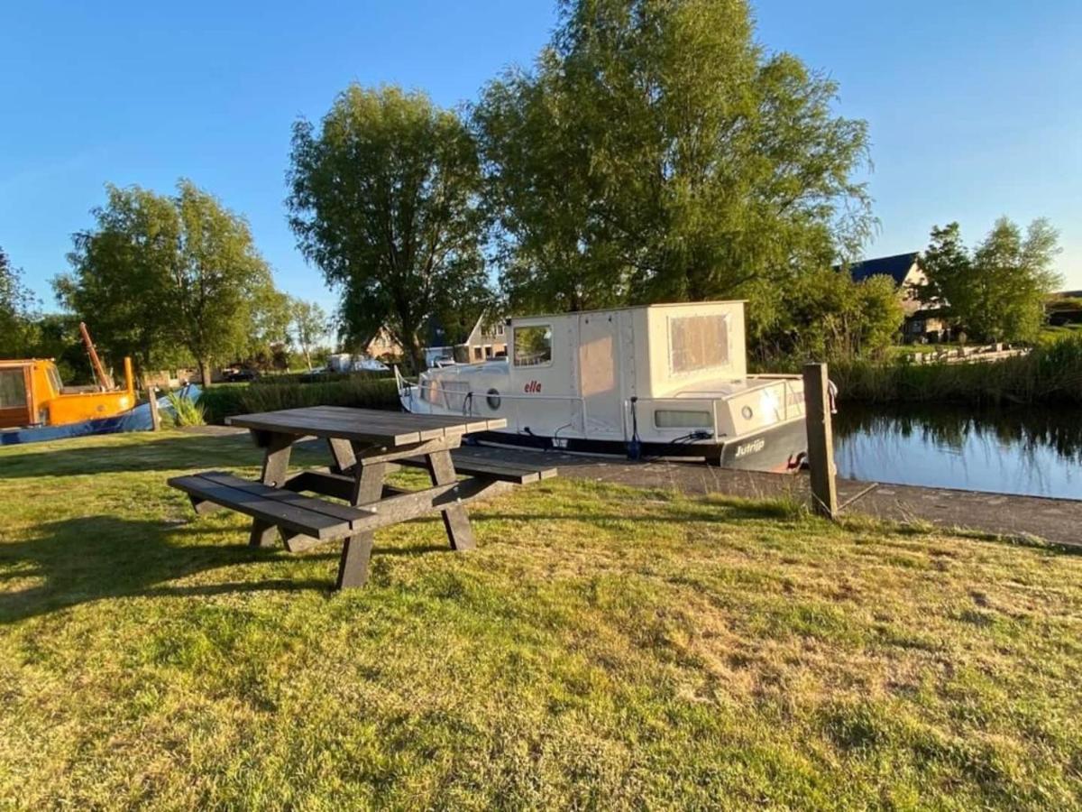 Boat Ella - Kamperen Op Het Water -Niet Om Mee Te Varen -Read Host Profile-Lees Hostprofiel Jutrijp Exteriér fotografie